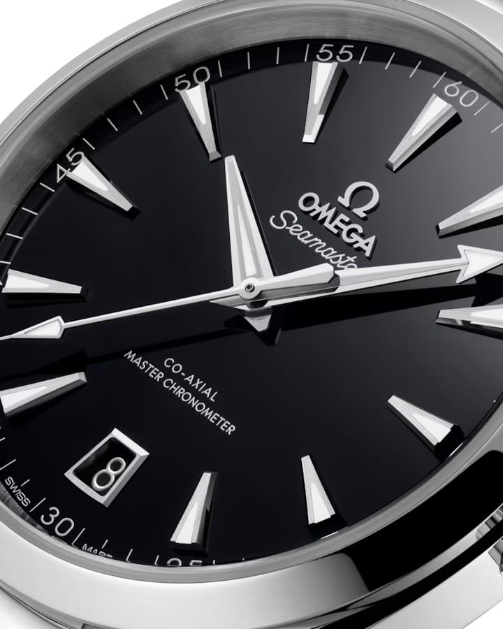 Оригинальные часы Omega Omega Seamaster Aqua Terra 220.10.41.21.01.002 механические калибр механизма omega 8900 общий вид