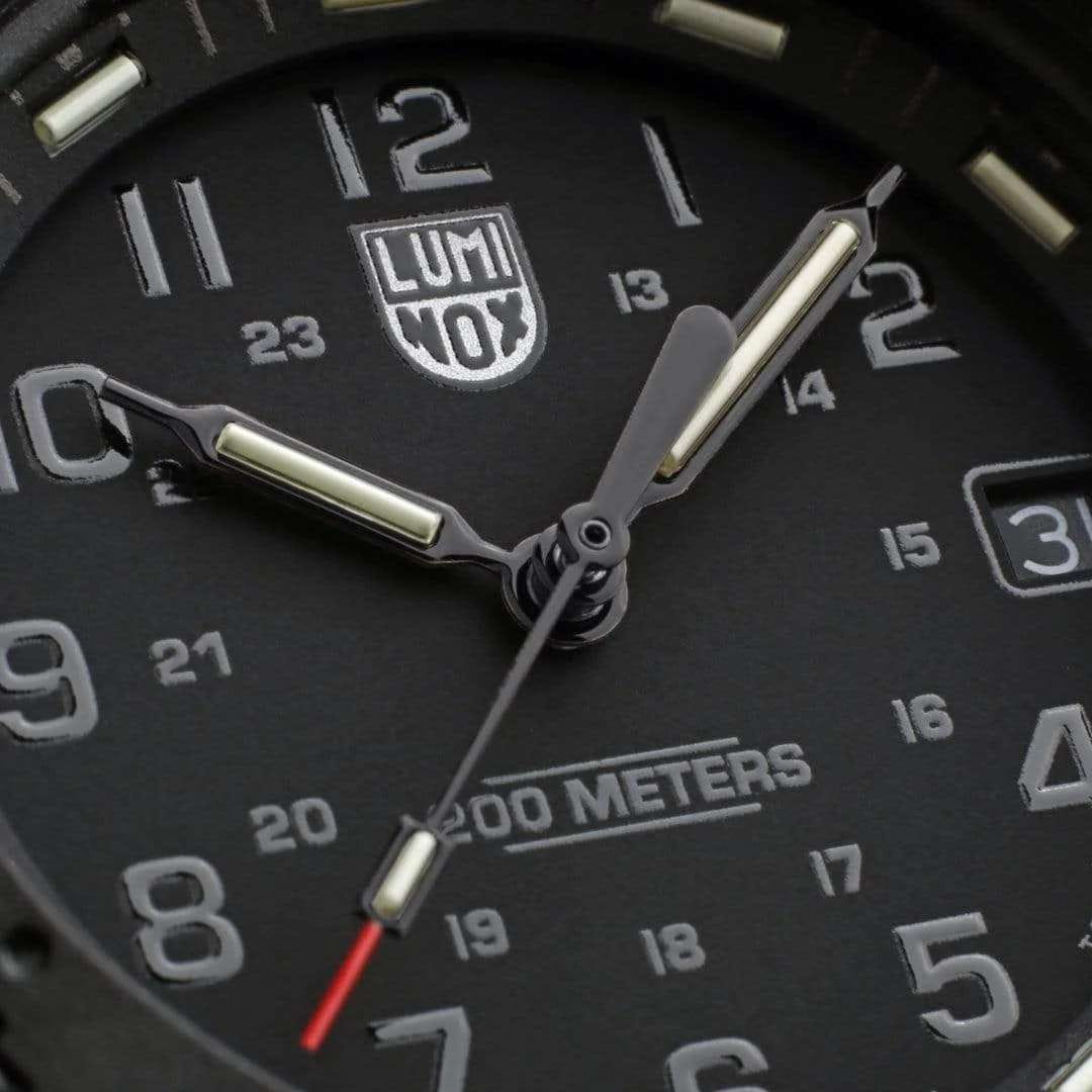 Оригинальные часы Luminox Luminox Navy SEAL XS.3001.EVO.BO.S кварцевые калибр механизма ronda 515 общий вид