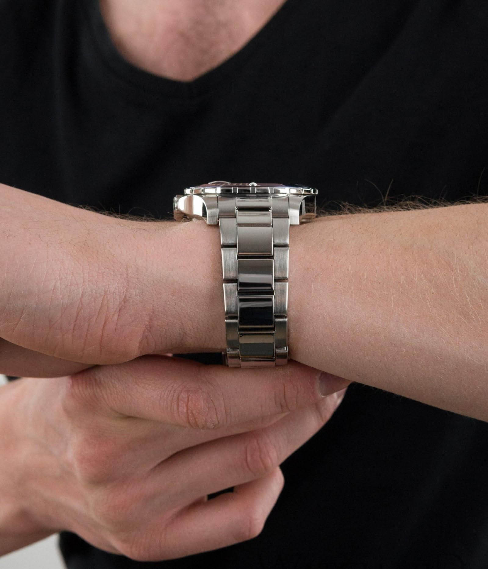 Festina F20531/3 мужские часы застежка крупным планом