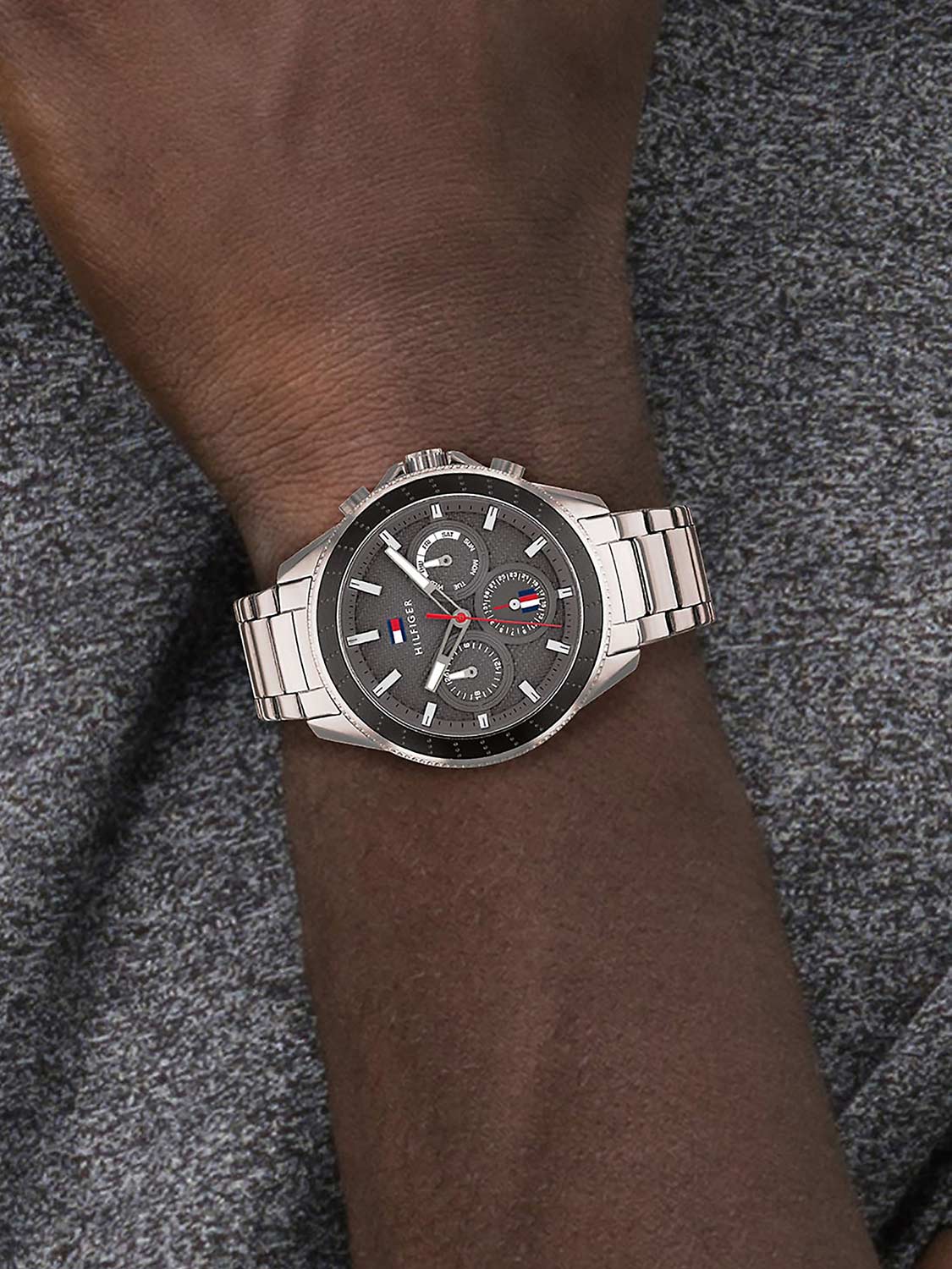 Tommy Hilfiger Tommy Hilfiger Multifunction 1791857 , наручные мужские часы фото под углом