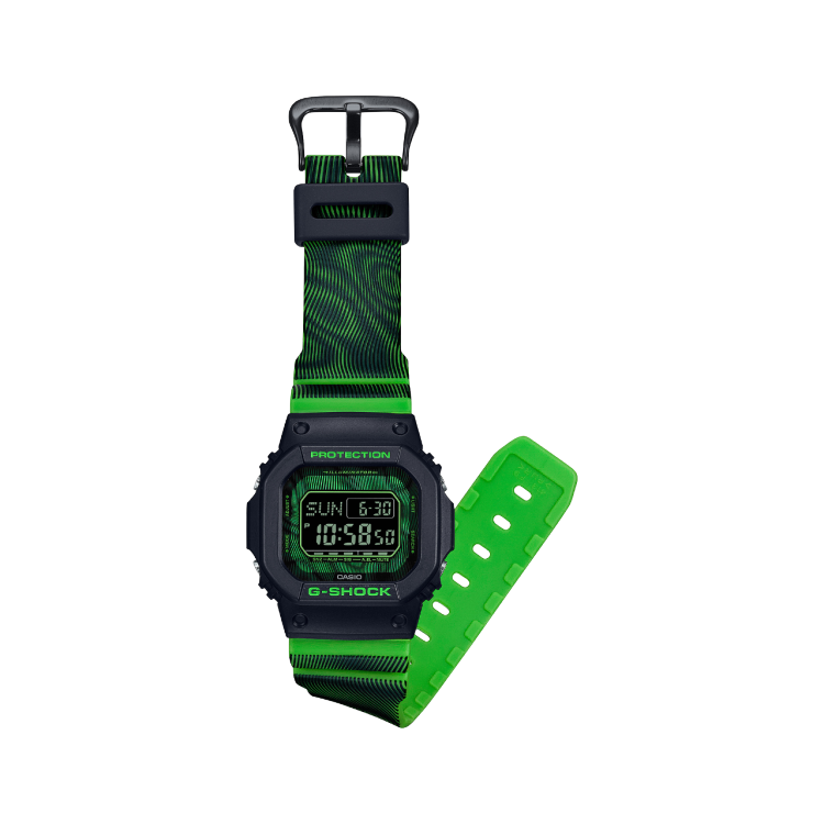 Casio Casio G-Shock DW-D5600TD-3 электронные мужские часы часы крупный план черный циферблата
