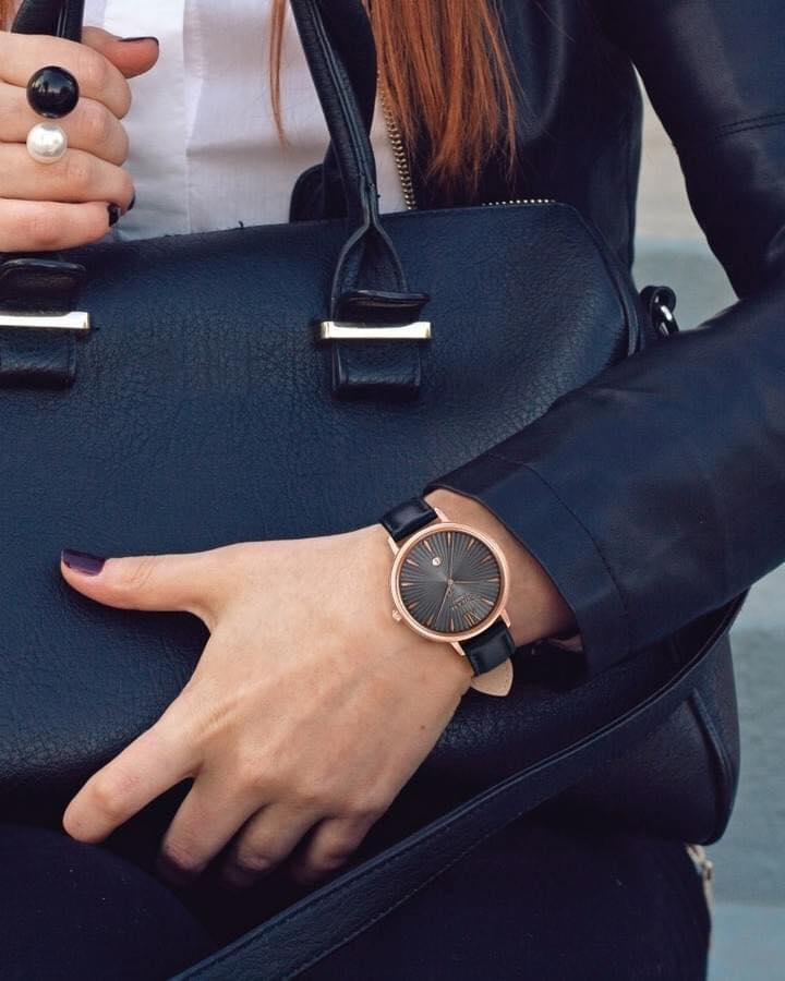 Casio Casio Sheen SHE-4534PGL-1A , наручные женские часы фото под углом