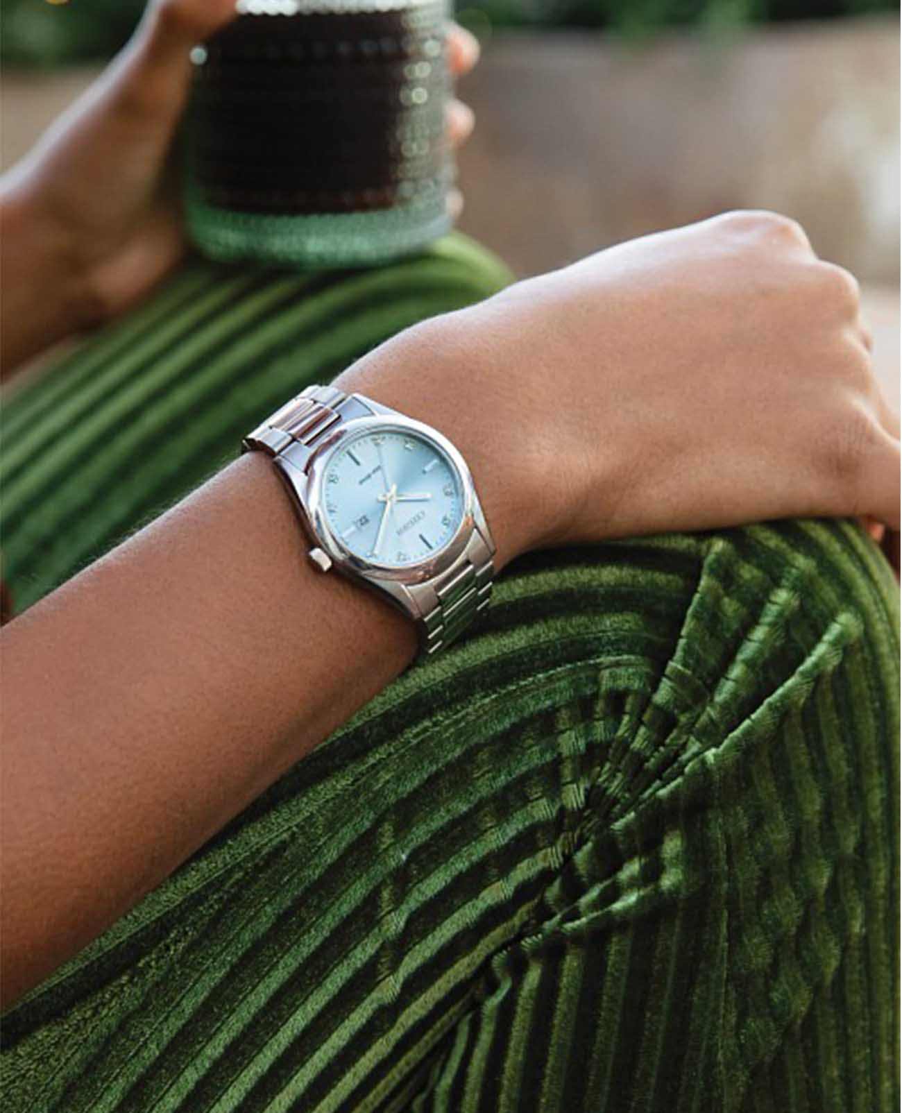 Citizen Citizen Eco-Drive EW2700-54L женские часы голубой циферблат на запястье