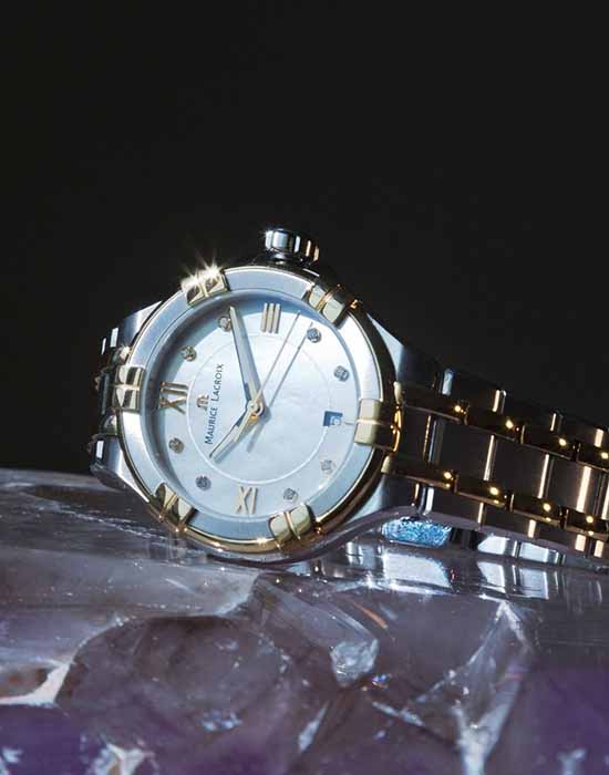 Maurice Lacroix AI1006-PVY13-171-1 женские часы застежка крупным планом