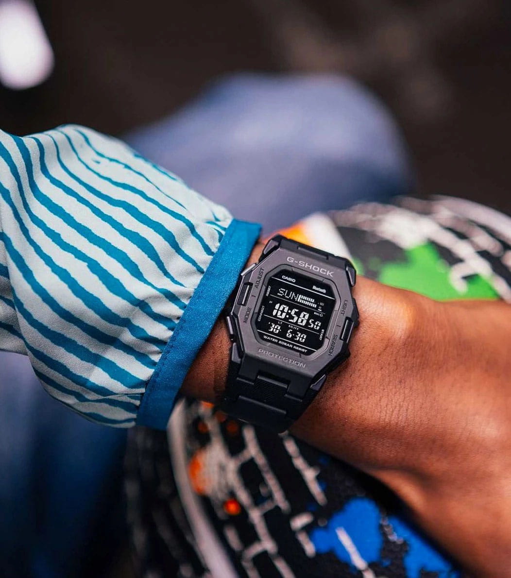 Casio Casio G-Shock GD-B500-1DR (GD-B500-1) , наручные мужские часы фото под углом