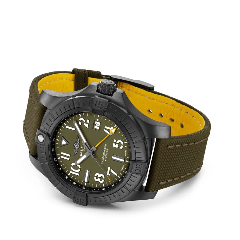 Breitling Breitling Avenger Automatic GMT 45 Night Mission Limited Edition V323952A1L1X2, avenger швейцария мужские часы на браслете кожаный боковой вид