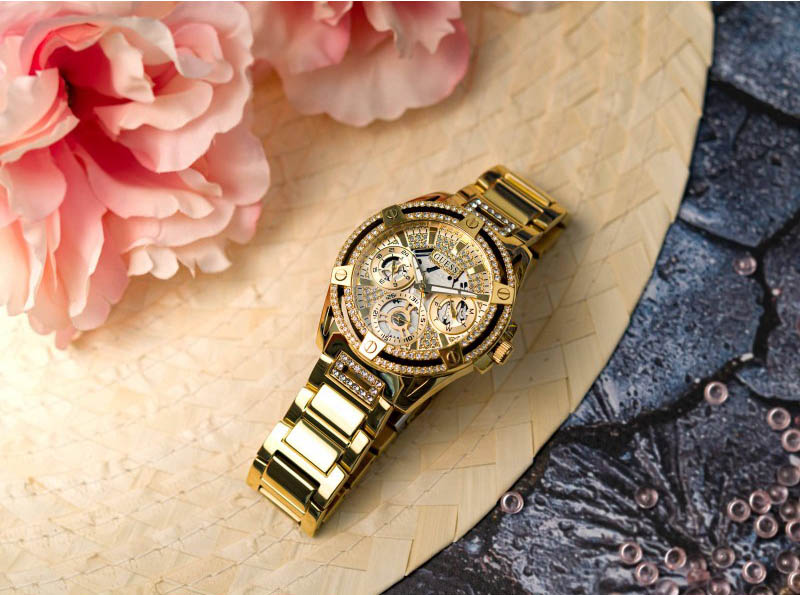 Guess Guess Queen GW0464L2,  сша женские часы боковой вид