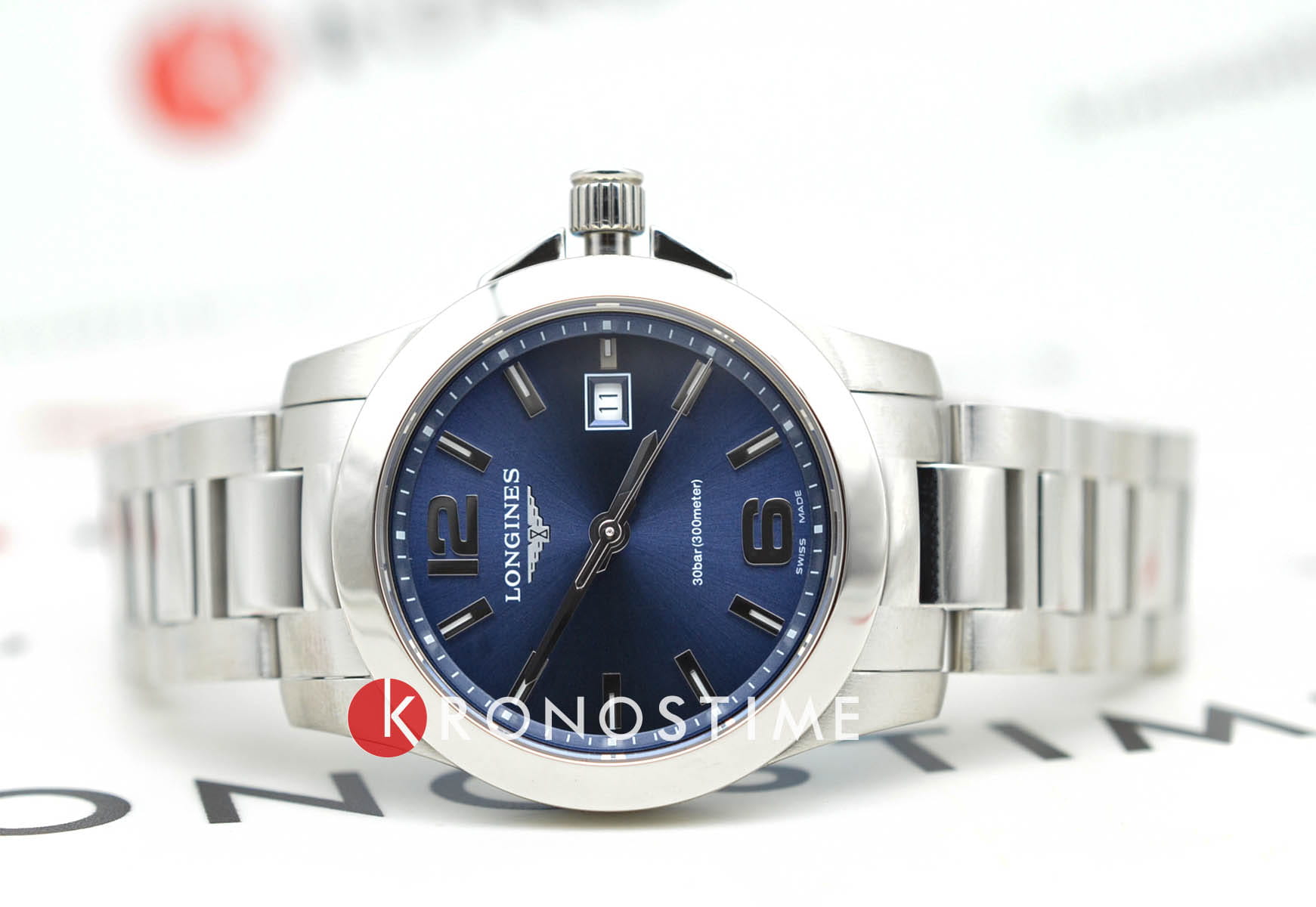 Longines Longines Conquest L3.376.4.96.6 , наручные женские часы фото под углом