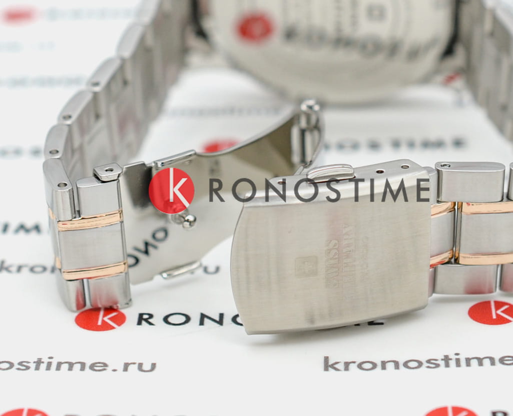 Swiss Military by Chrono Swiss Military by Chrono Сверхточные SM30200.33 кварцевые мужские часы часы крупный план зеленый циферблата