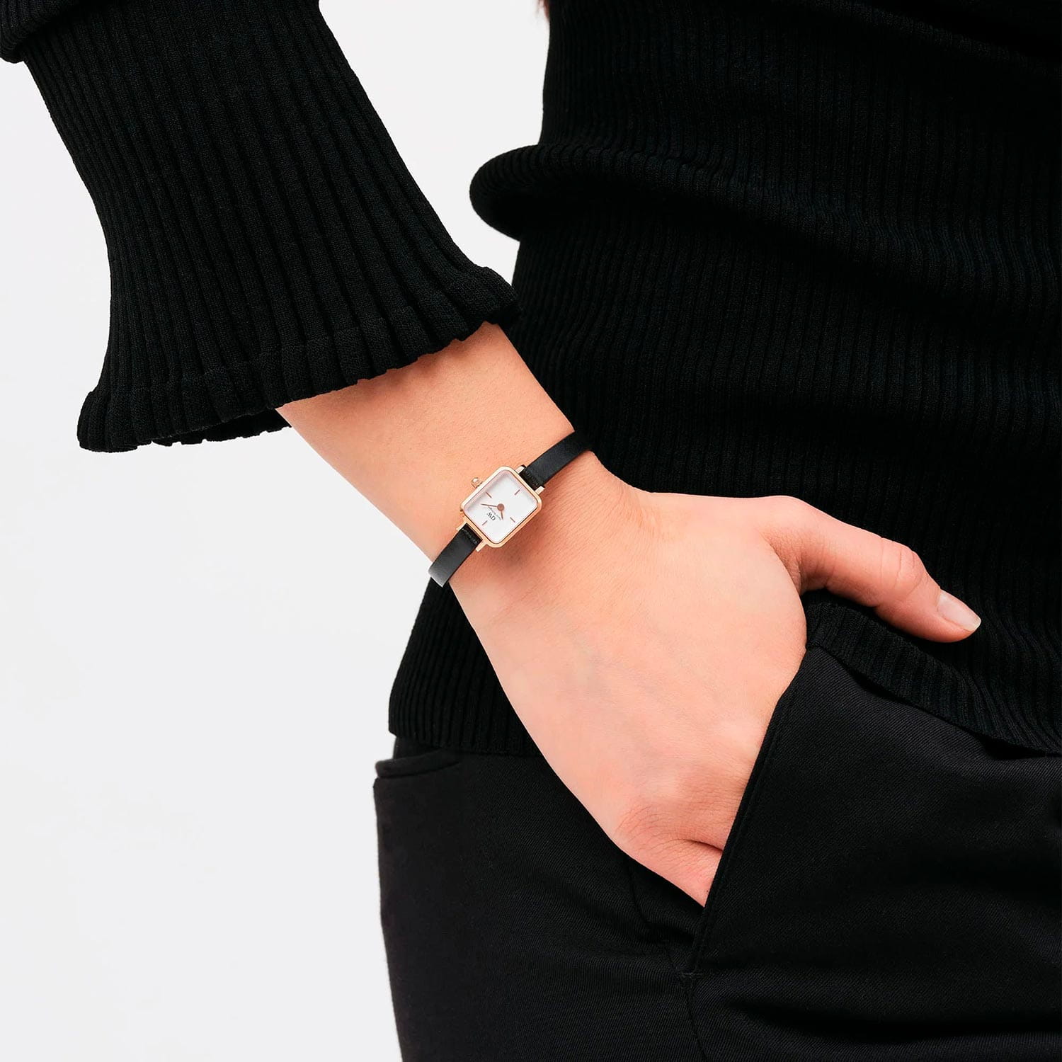 Оригинальные часы Daniel Wellington Daniel Wellington Quadro Mini Sheffield Rose Gold DW00100728 кварцевые калибр механизма  общий вид