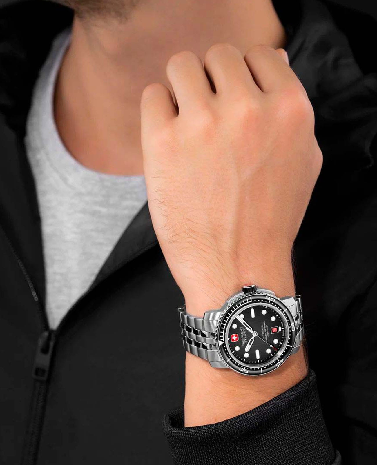 Swiss Military Hanowa Swiss Military Hanowa Maitre Plongeur SMWGL0002001-SET , наручные мужские часы фото под углом