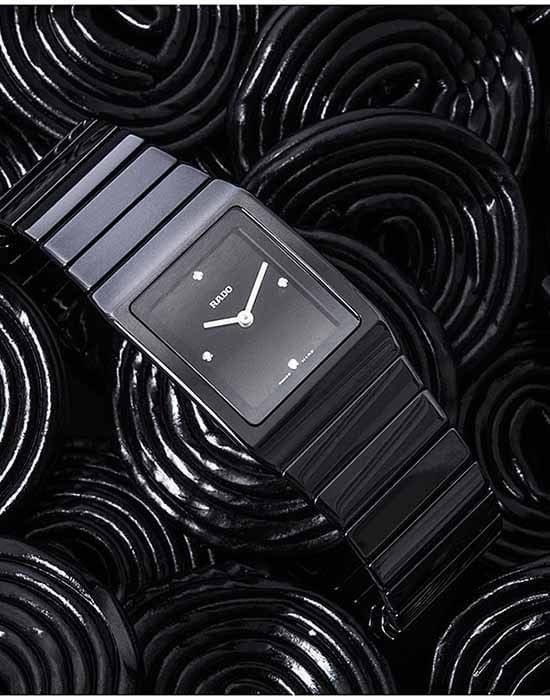 Оригинальные часы Rado Rado Ceramica Diamonds R21702702 кварцевые калибр механизма eta 282.001 общий вид