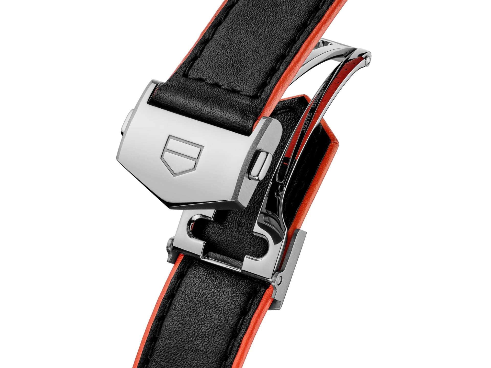 TAG Heuer TAG Heuer Carrera Date WBN2110.FC6623 механические мужские часы часы крупный план черный циферблата