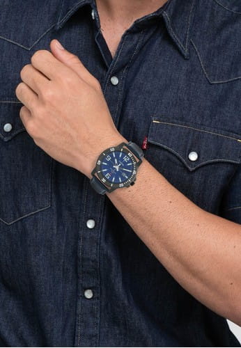 Casio Casio Collection MTP-VD01BL-2B , наручные мужские часы фото под углом