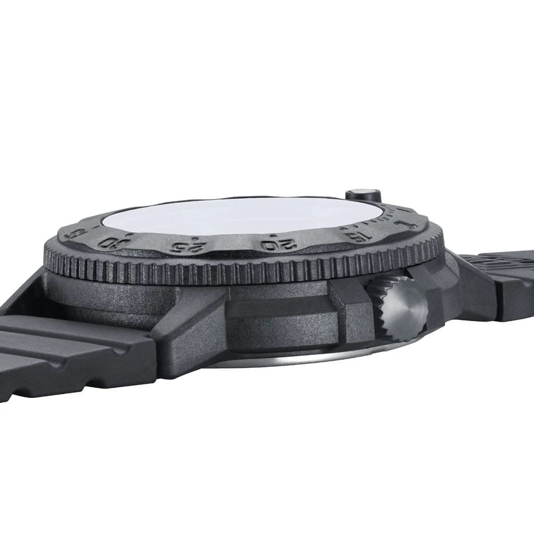Luminox Luminox Navy SEAL XS.3001.EVO.BO.S кварцевые мужские часы часы крупный план черный циферблата