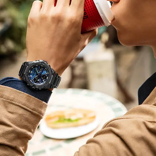 Casio Casio G-Shock GST-B400BD-1A2, g-shock япония женские часы на браслете сталь с ip покрытием боковой вид
