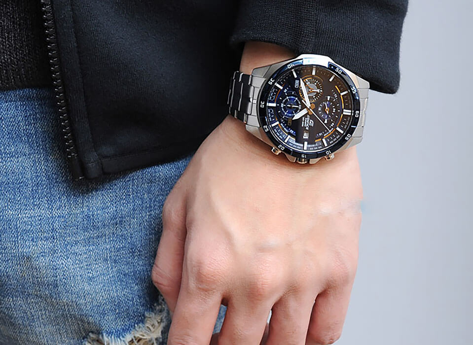 Casio Casio Edifice EFR-556DB-2A EFR-556, наручные мужские часы фото под углом