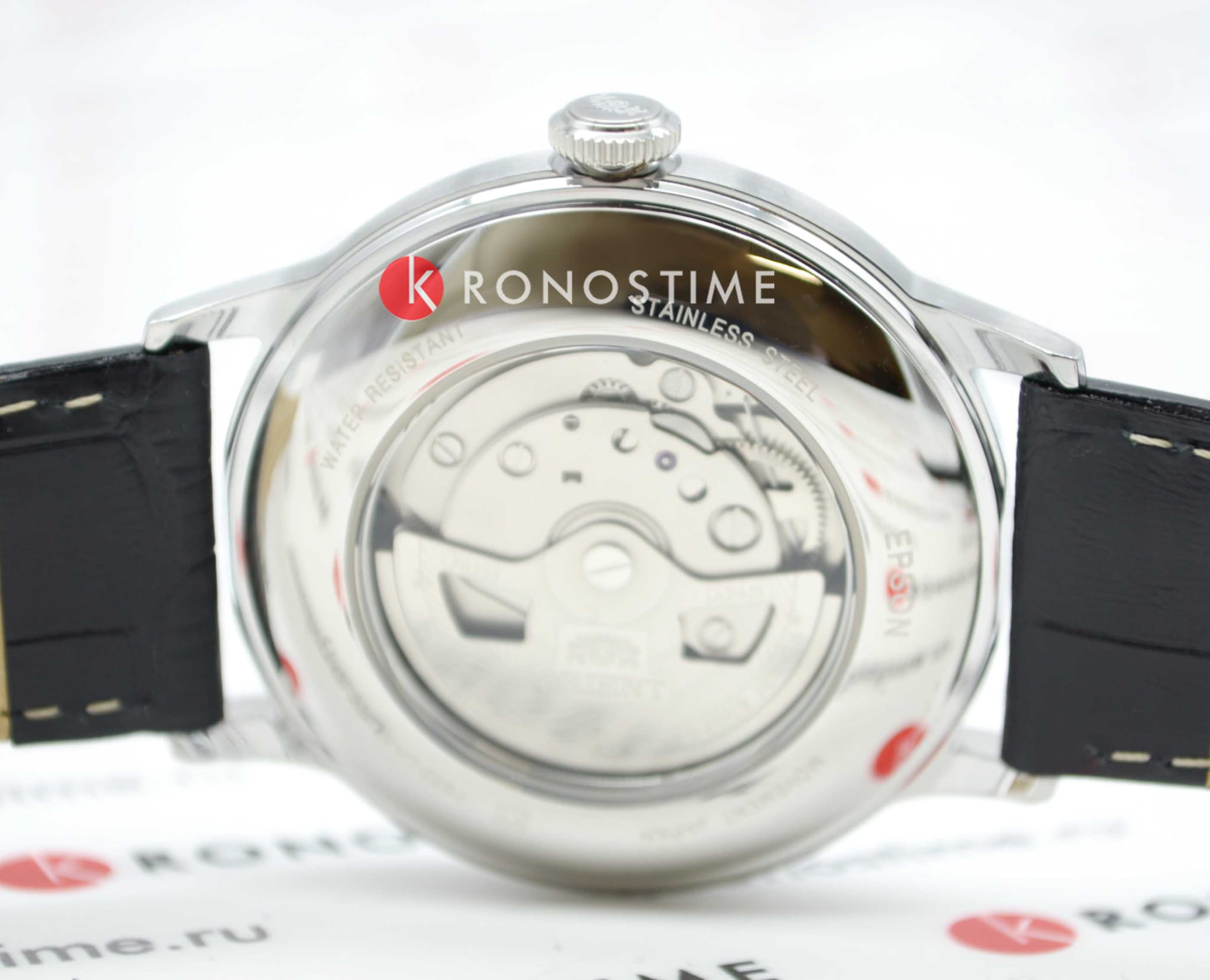 Orient RA-AP0005B мужские часы застежка крупным планом