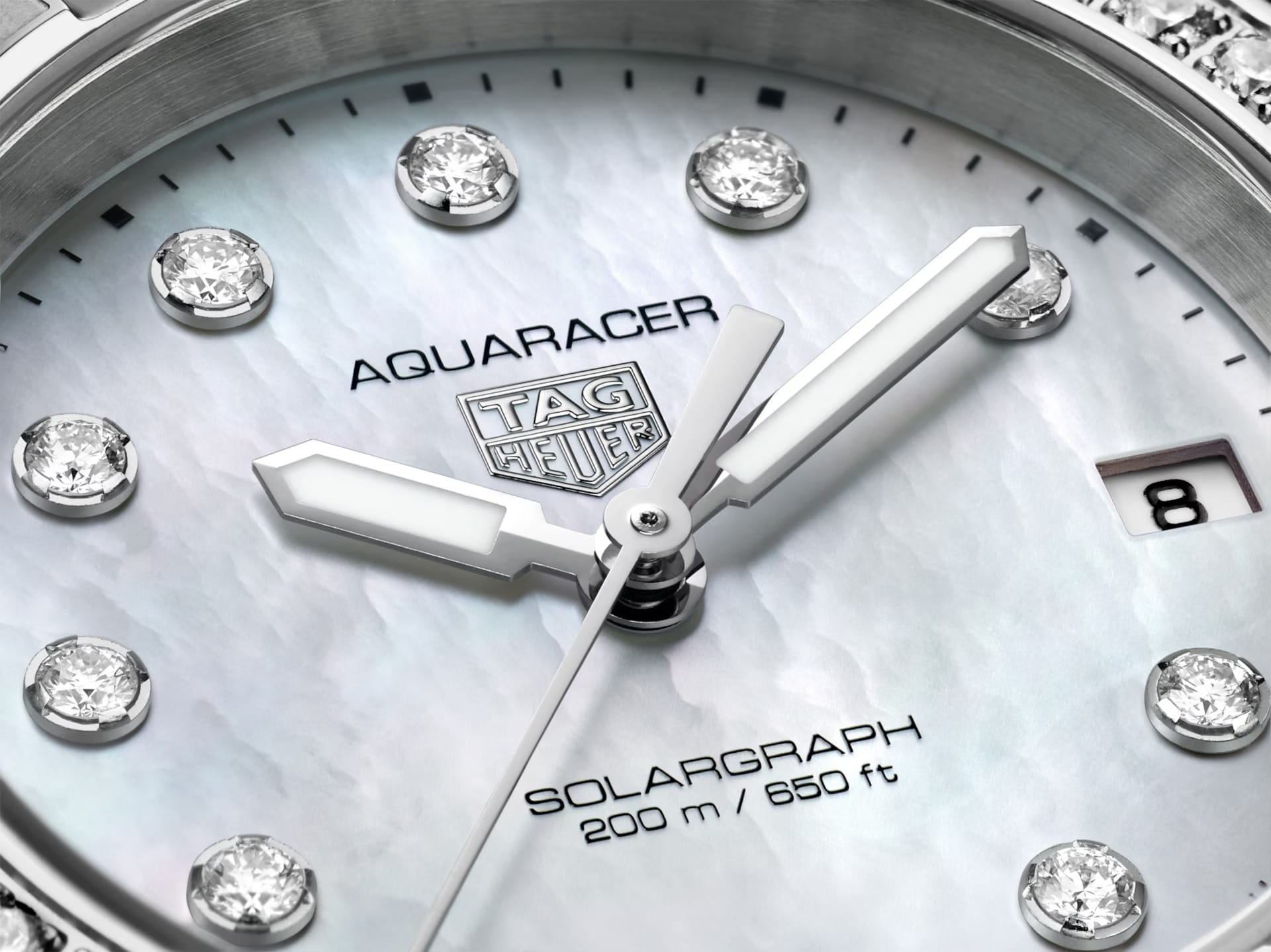 TAG Heuer TAG Heuer Aquaracer Professional Solargraph WBP1314.BA0005 кварцевые женские часы часы крупный план перламутровый циферблата
