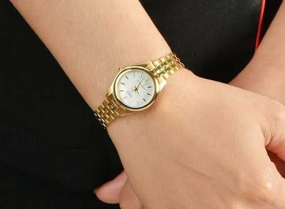 Casio Casio Collection LTP-1129N-7A , наручные женские часы фото под углом