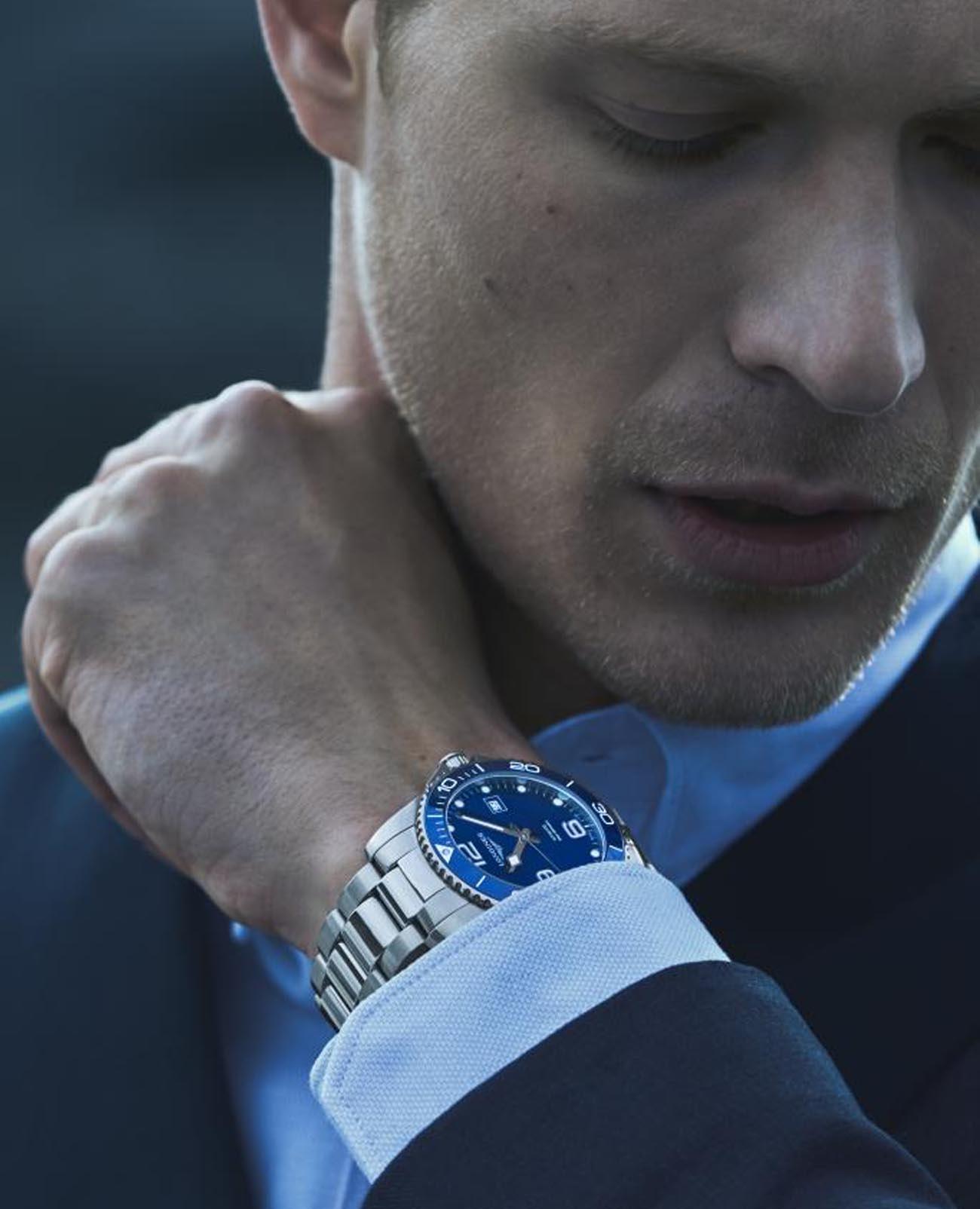 Longines Longines HydroConquest L3.781.4.96.6 hydroconquest с серебристый ремешком