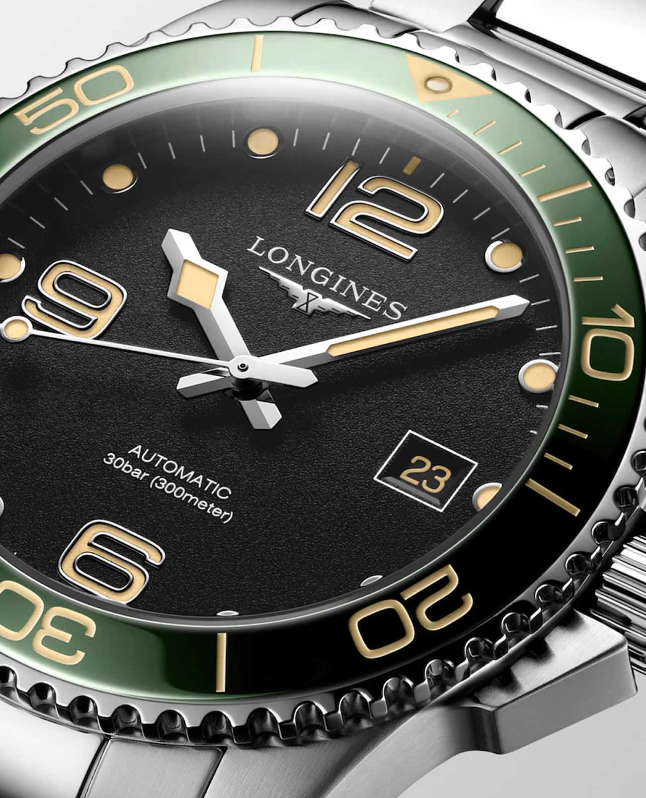 Longines Longines HydroConquest L3.781.4.05.6 , наручные мужские часы фото под углом