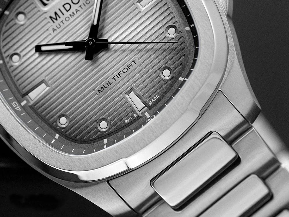 Mido Mido Multifort TV Big Date M049.526.44.081.00 , наручные мужские часы фото под углом