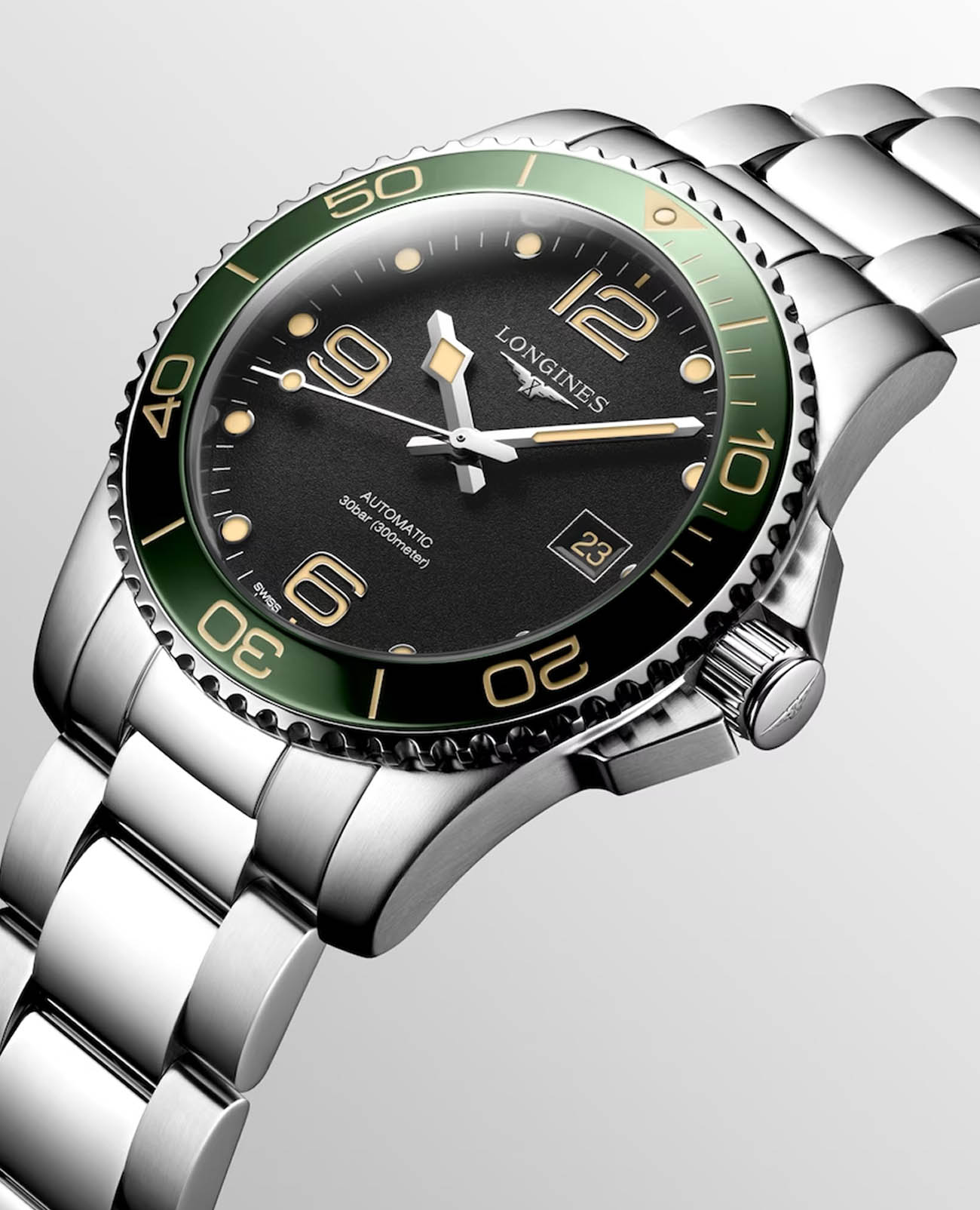 Longines Longines HydroConquest L3.781.4.05.6  — детали корпуса и нержавеющая сталь