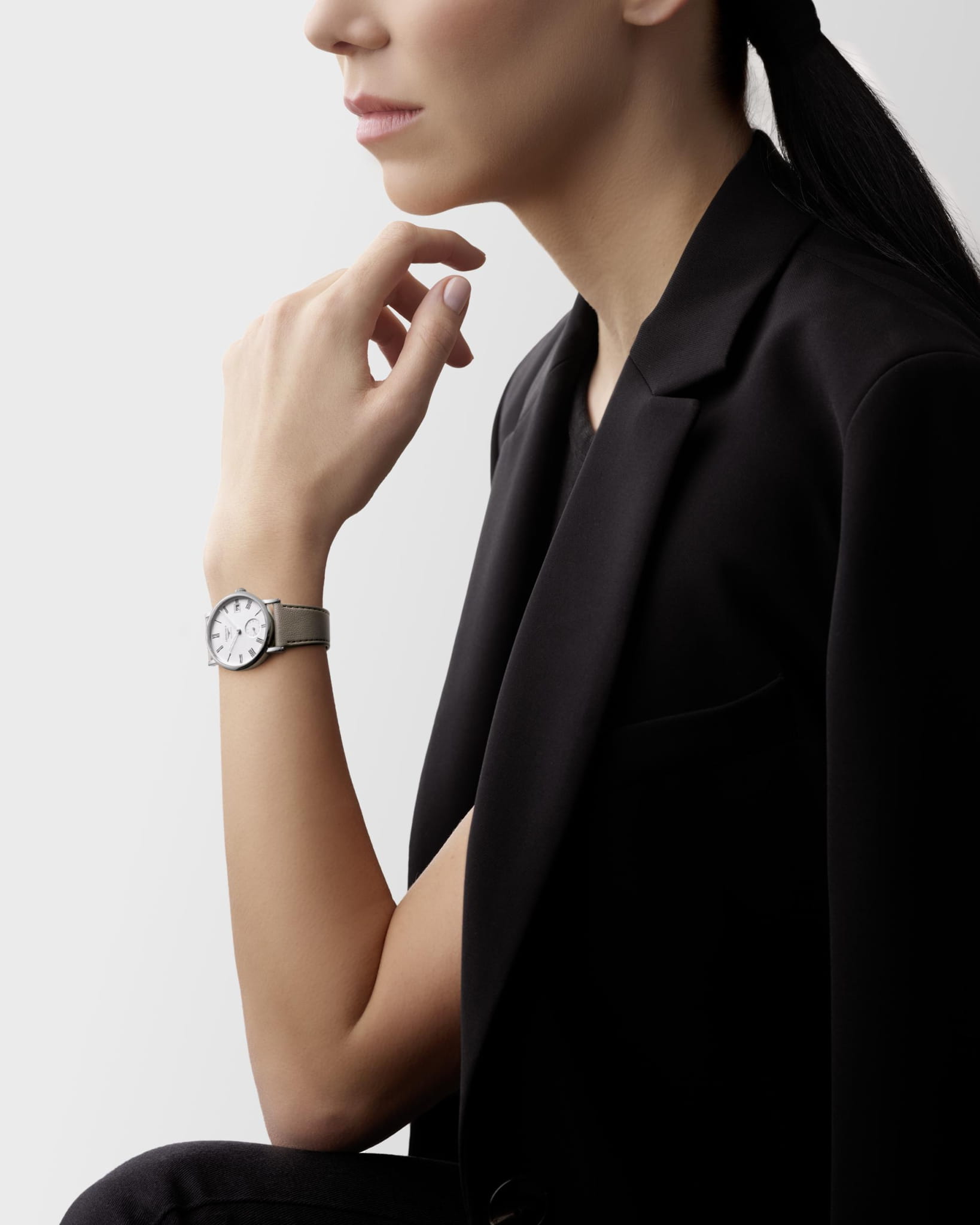 Longines Longines Elegant Collection L4.312.4.11.2 механические женские часы часы крупный план белый циферблата