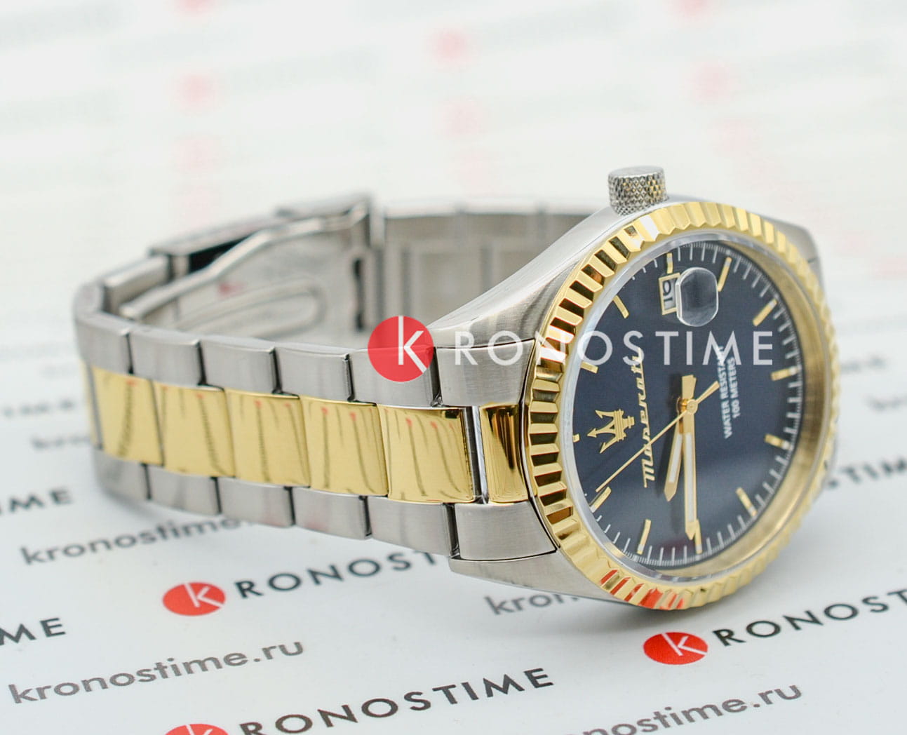 Maserati R8853100027 мужские часы застежка крупным планом