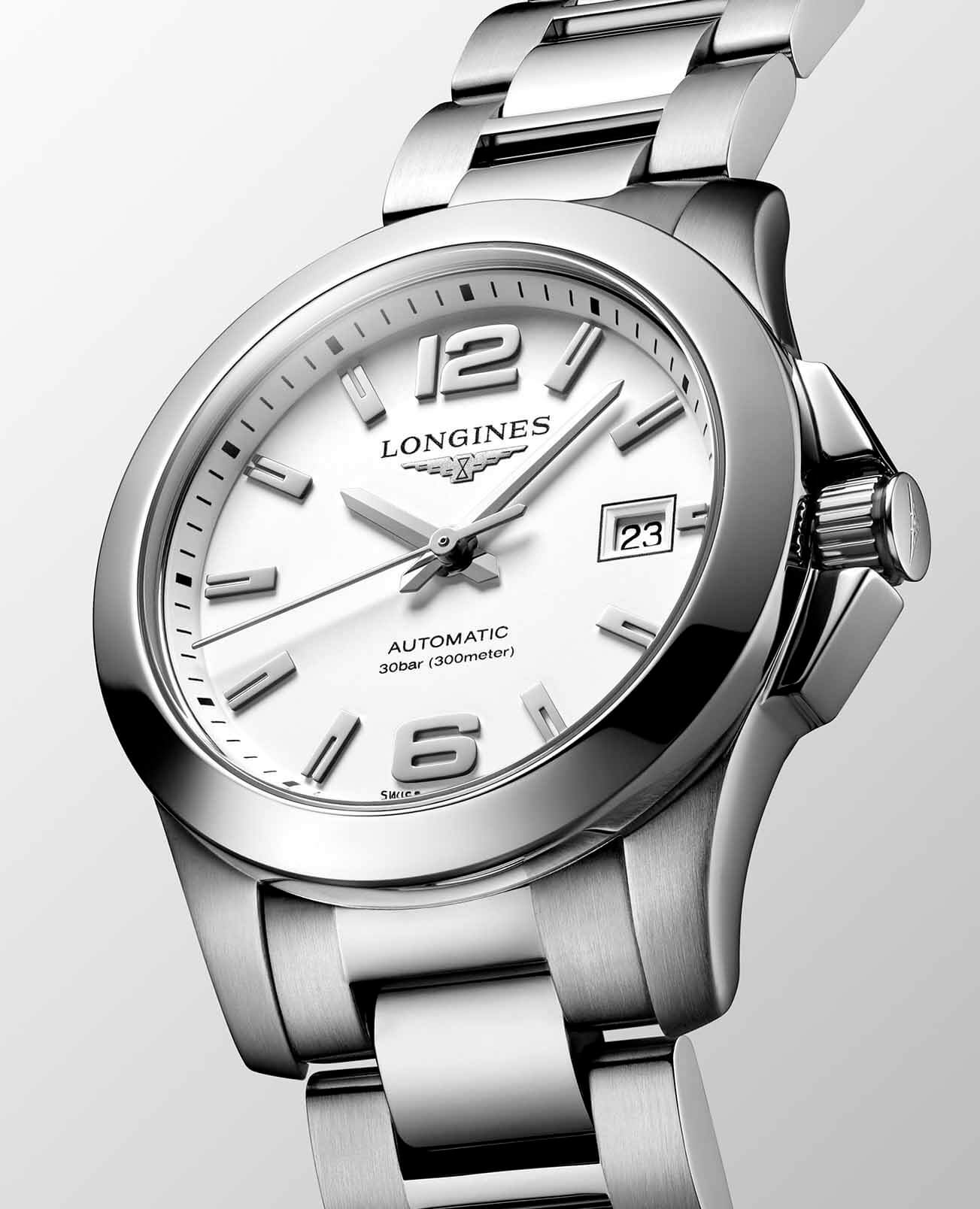 Longines Longines Conquest L3.276.4.16.6 , наручные женские часы фото под углом