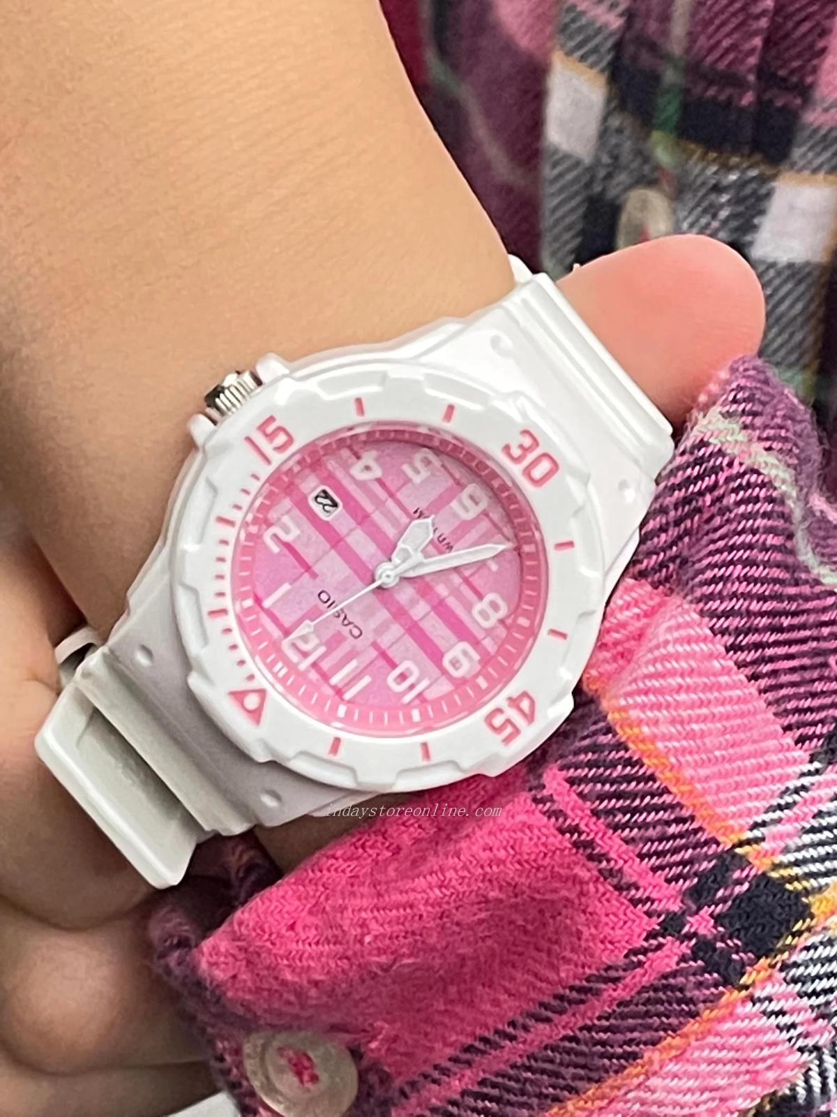 Casio Casio Collection LRW-200H-4CVDF (LRW-200H-4C) , наручные женские часы фото под углом