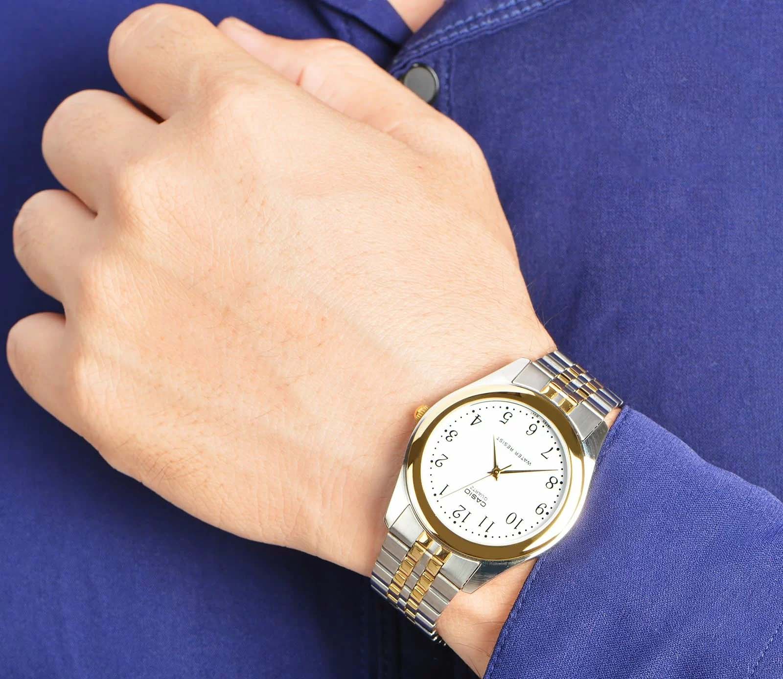 Casio Casio Collection MTP-1129G-7B , наручные мужские часы фото под углом