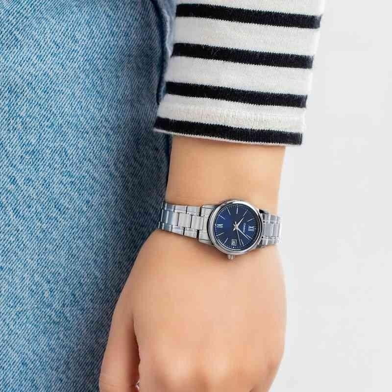 Casio Casio Collection LTP-V002D-2B3 , наручные женские часы фото под углом