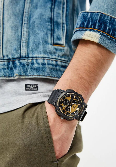 Casio Casio Collection MCW-200H-9AVDF (MCW-200H-9A), illuminator япония мужские часы на браслете пластик боковой вид