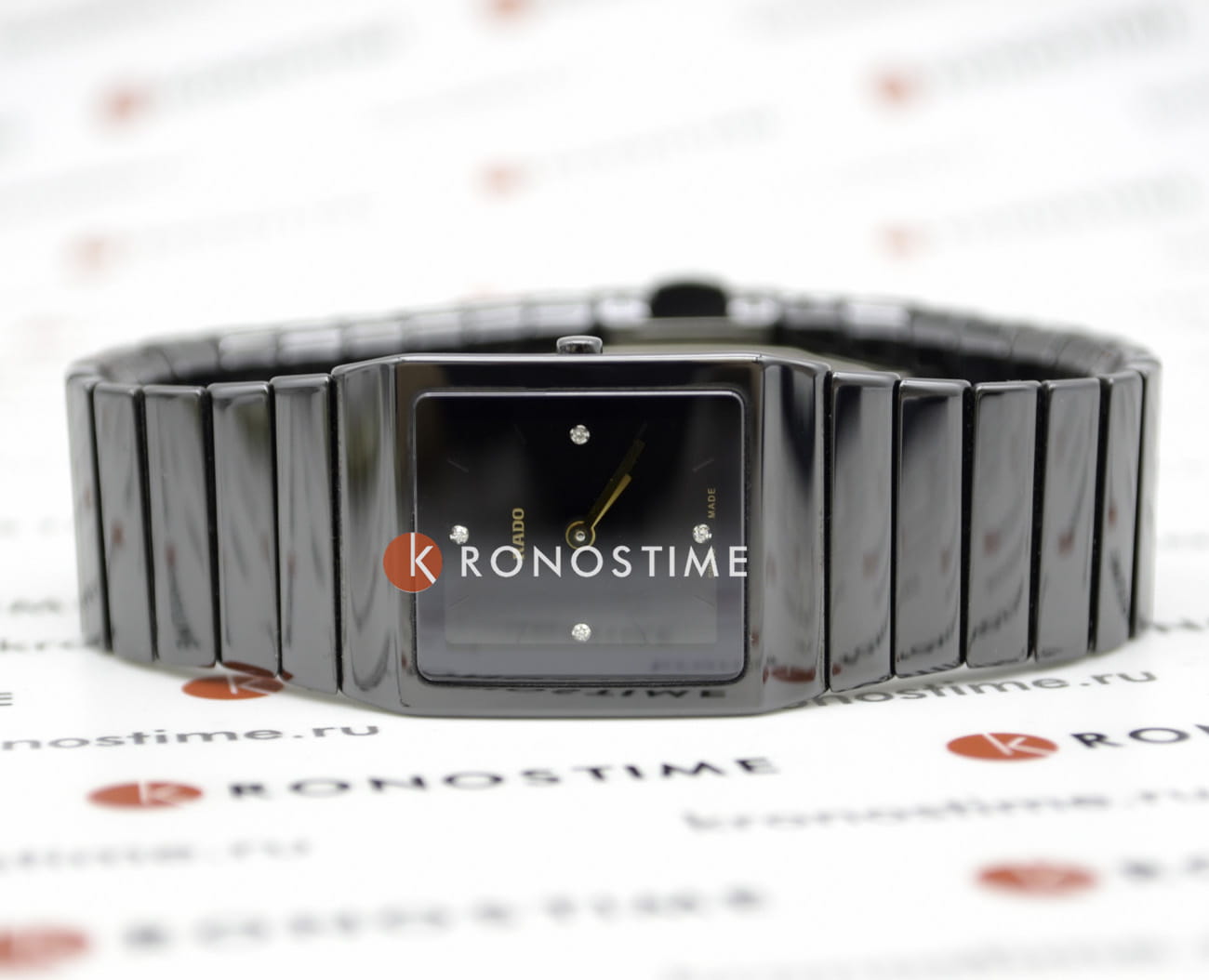 Rado R21702722 женские часы застежка крупным планом