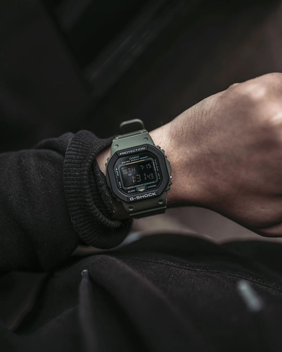 Casio Casio G-Shock DW-5610SU-3DR (DW-5610SU-3E) , наручные мужские часы фото под углом