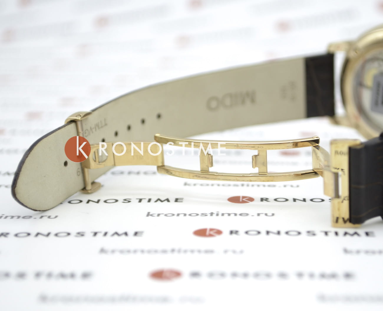 Mido Mido Baroncelli M027.426.36.088.00 механические мужские часы часы крупный план серый циферблата